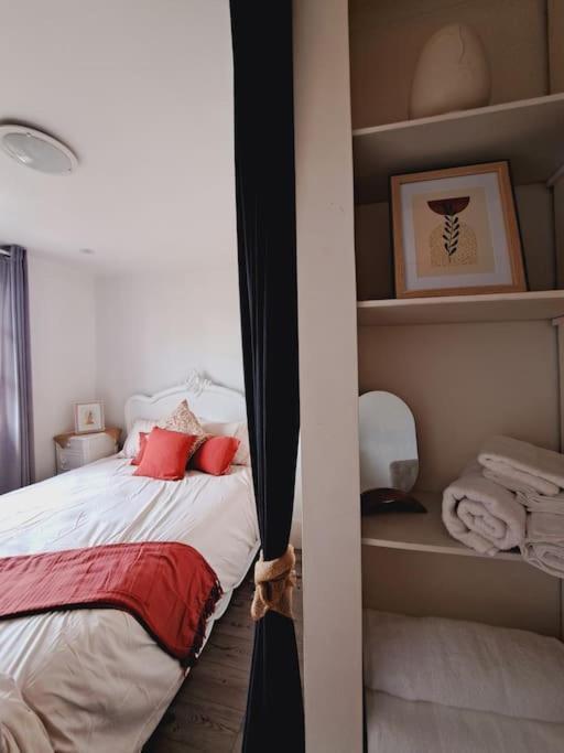 Charmant Duplex A Thiers, Vue Sur La Chaine Des Puys 外观 照片